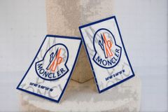 4色展開 0.5mm スクリーン印刷ラベル 透明TPU 衣類用