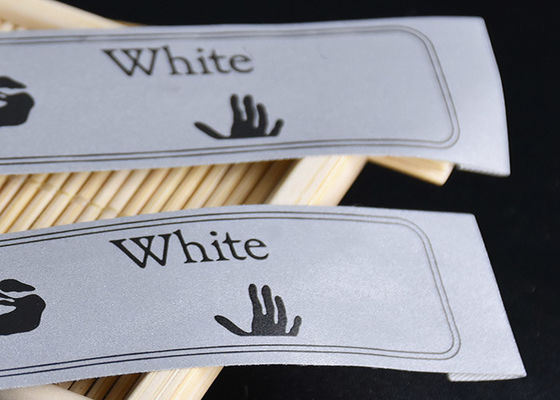 黒いインク ロゴと印刷される衣類の習慣3Mの反射ラベル