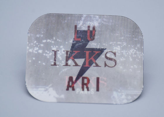 TPU材料は4つの色のロゴの注文の衣服のラベルを印刷した