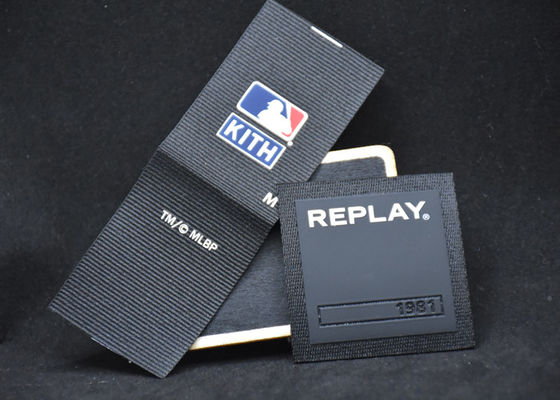 3cmのSGSのシリコーン ゴムのロゴのステッカーはポリエステル テープをリサイクルする