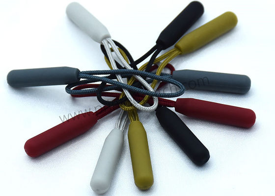 OEM TPU 4 Colorwaysのプラスチック ジッパーの引き手56*8mmのゴム製引き手